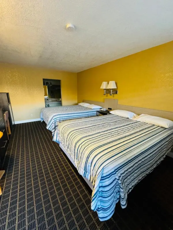 Mount Whitney Motel Main image